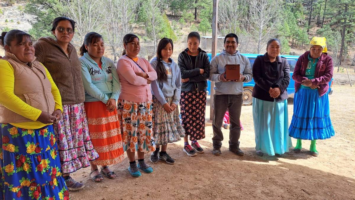 Integrantes del grupo de ahorro Osérare en la Sierra